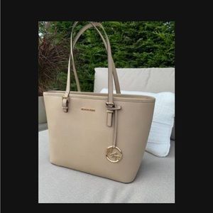 Michael kors tote bag